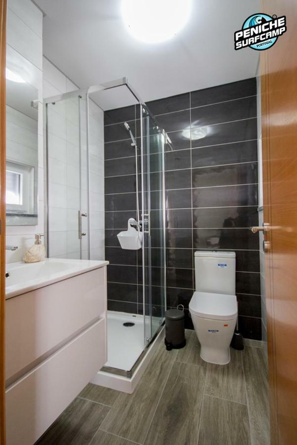 Peniche Surf Camp luxurious Two&Three Room Apartments Exterior foto
