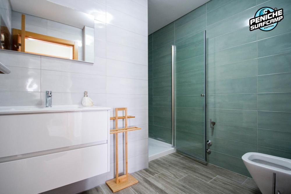 Peniche Surf Camp luxurious Two&Three Room Apartments Exterior foto